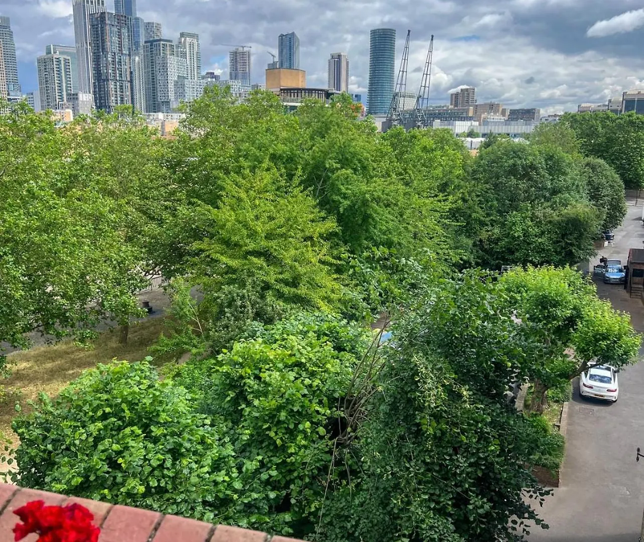 Charming And Cosy Canary Wharf Room With Stunning Views Londýn