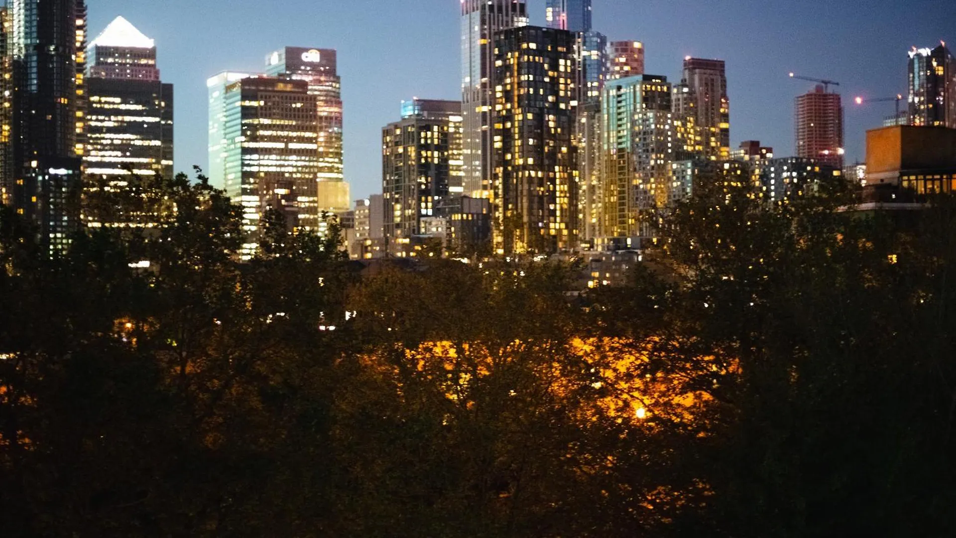 Ubytování v soukromí Charming And Cosy Canary Wharf Room With Stunning Views Londýn